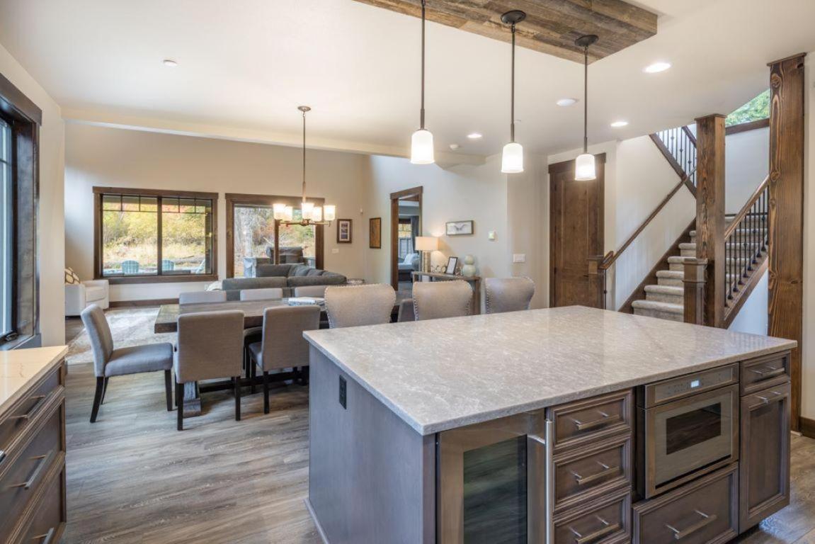 Suncadia 4 Bdrm Home Beautiful Floor To Ceiling Fireplace Cle Elum Eksteriør bilde